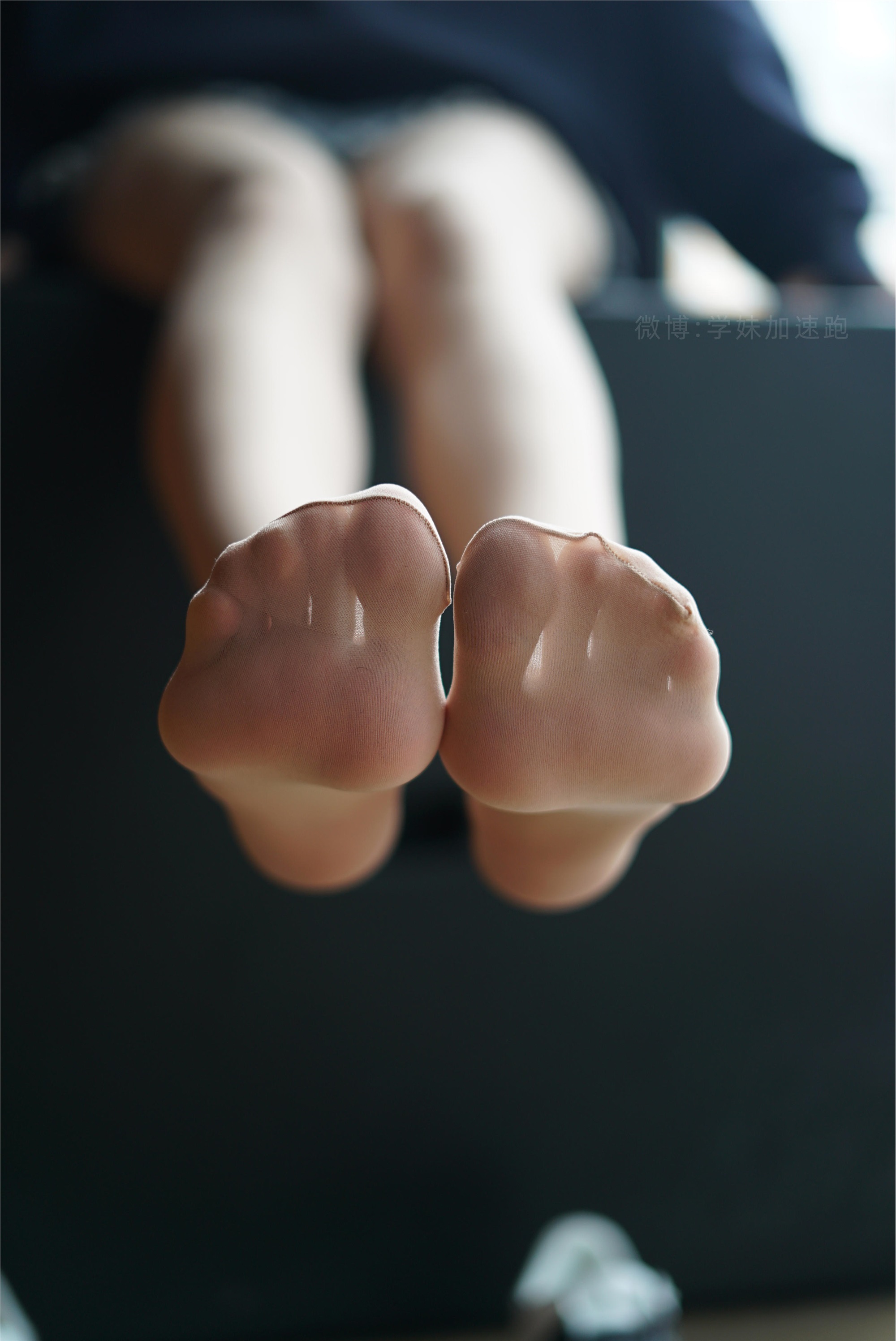 学妹加速跑 XM087《腿玩年的腿-九九》